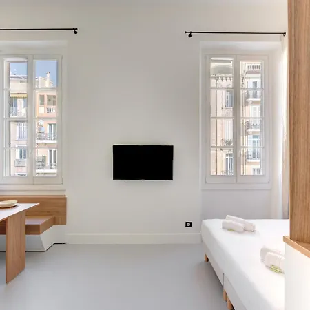 Immogroom - 2 Min Du Palais - - Luxury - Ac Apartment